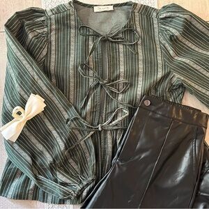 NWT Doe & Rae Forest Green Striped Corduroy Tie Front Blouse Large